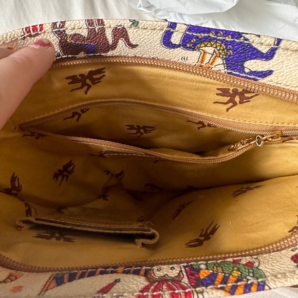 Piero Guidi Mint Magic Circus Tote - Picture 5 of 17